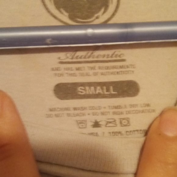 Mens size small Dragon shirt - Picture 2 of 2